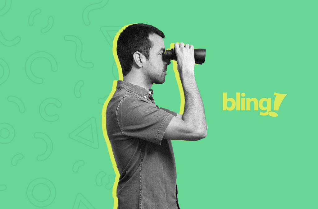 homem de perfil, segurando um binóculo sob os olhos, afim de visualizar as tendências do e-commerce