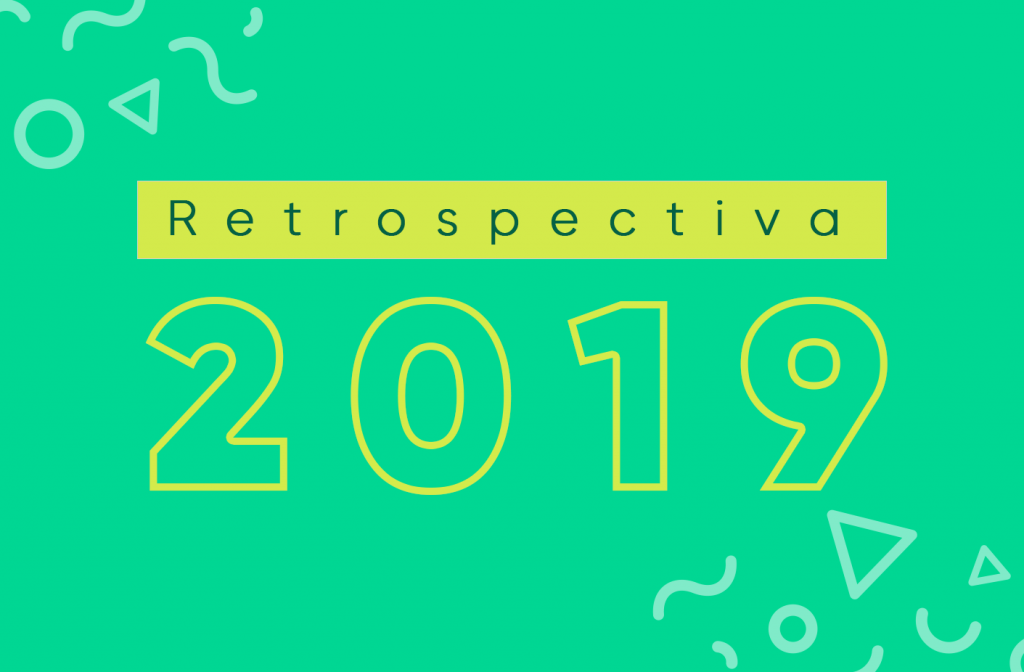 Em um fundo verde, cor do Bling, aparece o ano "2019" em letras grandes, com a palavra "Retrospectiva" logo acima