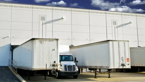 Cross docking: descubra como adotar no seu negócio!