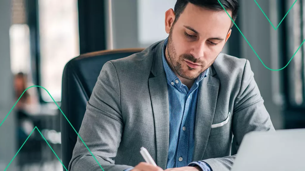 Empreendedor fazendo a abertura da sua empresa