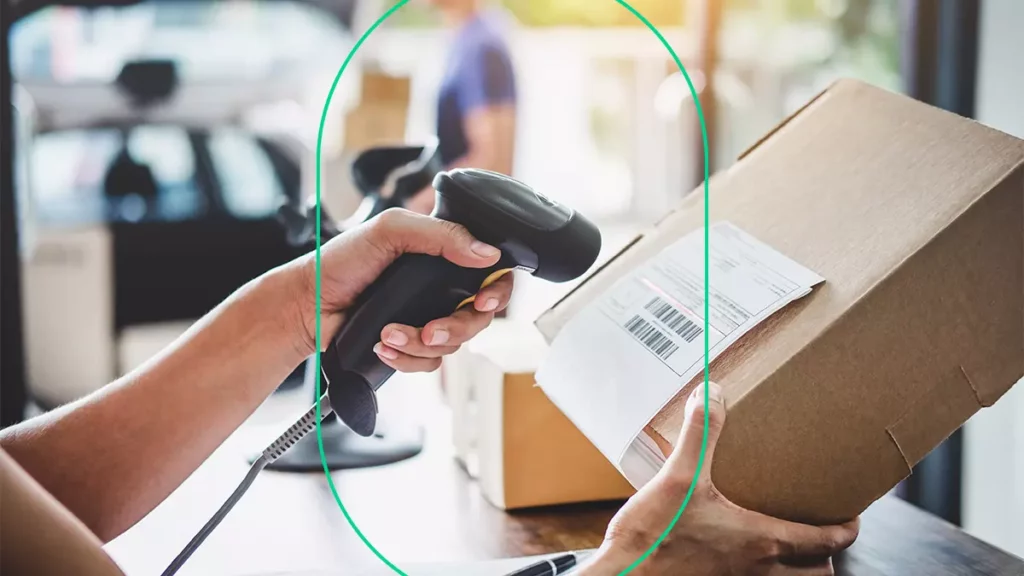 Leitor de código de barras, escaneando uma caixa