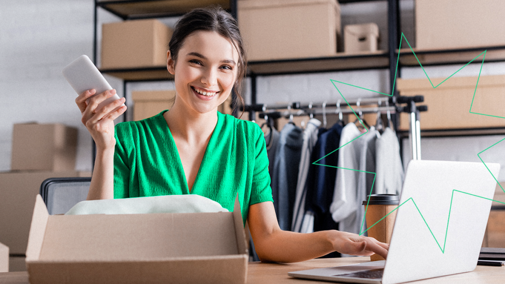 mulher cadastrando produtos para vender online