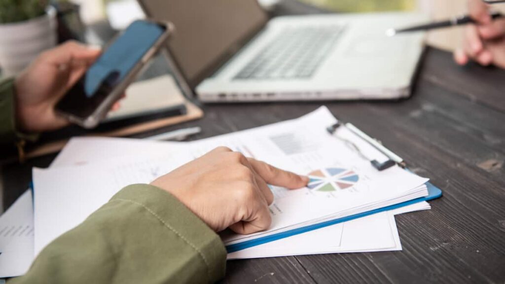 relatório mensal receitas brutas