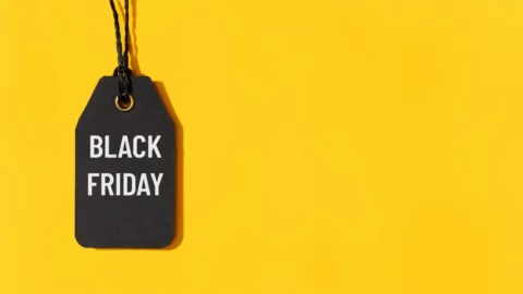 80 frases de Black Friday para usar no seu negócio!